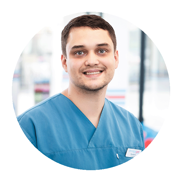 Konstantin - Veterinary Surgeon